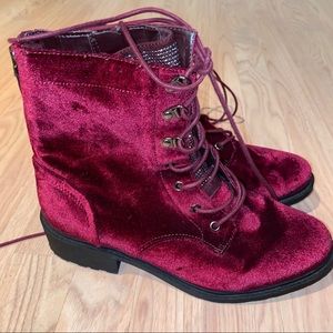 LIKE NEW Sam Edelman velvet bootie